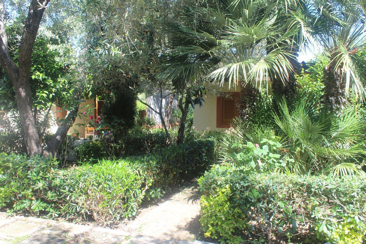 Residence Giardino Весте Екстериор снимка