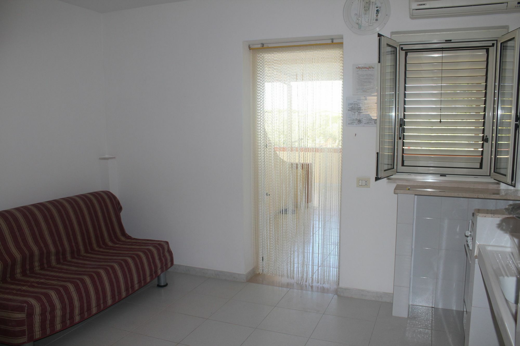 Residence Giardino Весте Екстериор снимка